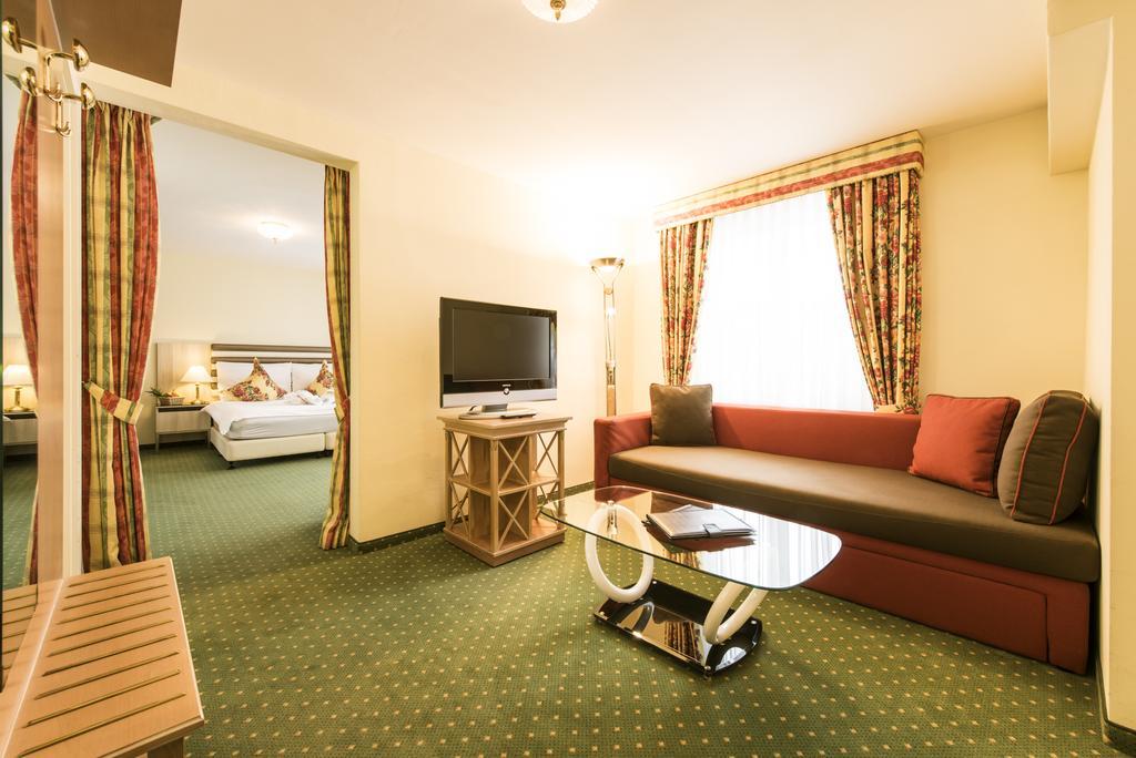 Posthotel Holiday Villa Αρόζα Εξωτερικό φωτογραφία